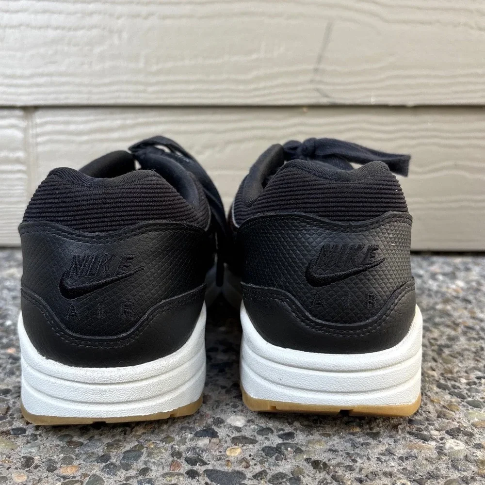 Nike Air Max 1 Black Metallic Bronze Gum Sole Women's 10 454746-020 Sneaker‎